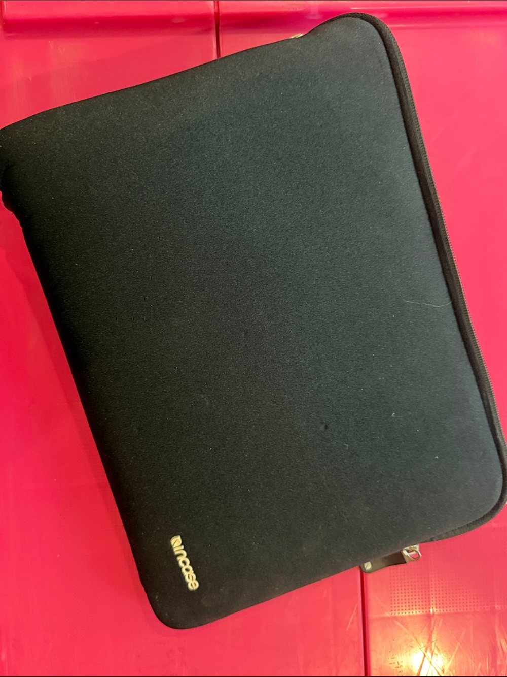 Incase Black Tablet Sleeve - Protective Neoprene Case